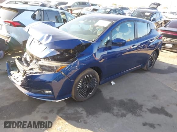 ✅ 2024 Nissan LEAF SV Plus • VIN: 1N4CZ1CV6RC550899 • Lot: 43589188. Wystawiony na IAAI z przebiegiem 436 mil. Bezpłatny archiwum sprzedaży aukcyjnych z USA i szczegółowy raport historii pojazdu na DreamBid. Zdjęcie 17.