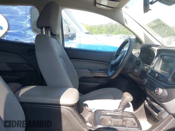 ✅ 2018 Chevrolet Colorado 2WD Work Truck • VIN: 1GCGSBEA8J1228460 • Lot: 42070574. Listed on IAAI with 186,745 mi. Free auction sales archive from the USA and detailed vehicle history report at DreamBid. Image 5.