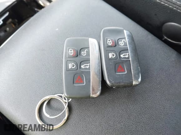 ✅ 2015 Land Rover LR4 HSE • VIN: SALAG2V60FA759297 • Lot: 42128974. Listed on IAAI with 162,058 mi. Free auction sales archive from the USA and detailed vehicle history report at DreamBid. Image 11.