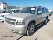 ✅ 2012 Chevrolet Suburban LT • VIN: 1GNSKJE77CR302438 • Lot: 43601904. Listed on IAAI with 162,986 mi. Free auction sales archive from the USA and detailed vehicle history report at DreamBid. Image 2.
