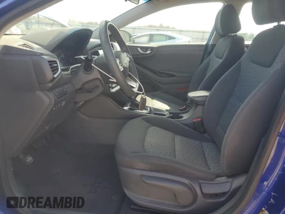 ✅ 2019 Hyundai Ioniq Blue • VIN: KMHC65LC8KU178910 • Lot: 50798535. Wystawiony na Copart z przebiegiem 103 772 mil. Bezpłatny archiwum sprzedaży aukcyjnych z USA i szczegółowy raport historii pojazdu na DreamBid. Zdjęcie 7.