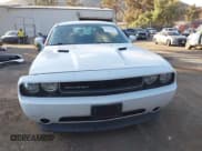 ✅ 2014 Dodge Challenger Rallye Redline • VIN: 2C3CDYAG7EH304249 • Lot: 41501821. Wystawiony na IAAI z przebiegiem 133 401 mil. Bezpłatny archiwum sprzedaży aukcyjnych z USA i szczegółowy raport historii pojazdu na DreamBid. Zdjęcie 13.