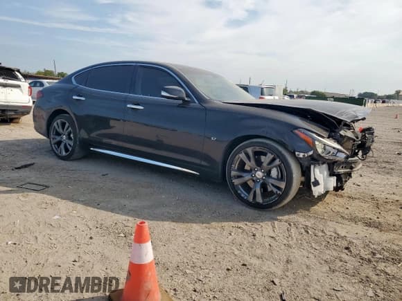 ✅ 2017 Infiniti Q70 3.7 • VIN: JN1BY1PP4HM170413 • Лот: 80794755. Опубликован ранее на Copart с пробегом 93 570 миль. Бесплатный доступ к архиву аукционных продаж из США и подробный отчёт об истории автомобиля на DreamBid. Изображение 4.