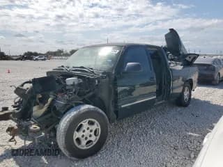 ✅ 2004 Chevrolet Silverado 1500 LS • VIN: 1GCEC19V24Z262170 • Лот: 76748354. Опубликован ранее на Copart с пробегом Не указан. Бесплатный доступ к архиву аукционных продаж из США и подробный отчёт об истории автомобиля на DreamBid. Изображение 1.