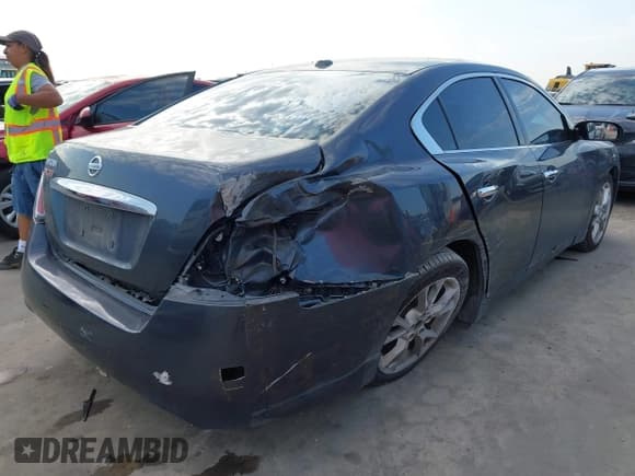✅ 2012 Nissan Maxima S • VIN: 1N4AA5AP7CC800913 • Lot: 42218129. Listed on IAAI with 159,644 mi. Free auction sales archive from the USA and detailed vehicle history report at DreamBid. Image 4.