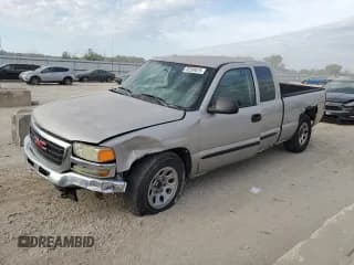 ✅ 2005 GMC Sierra 1500 Work Truck • VIN: 1GTEC19Z55Z285818 • Лот: 82269075. Опубликован ранее на Copart с пробегом Не указан. Бесплатный доступ к архиву аукционных продаж из США и подробный отчёт об истории автомобиля на DreamBid. Изображение 1.