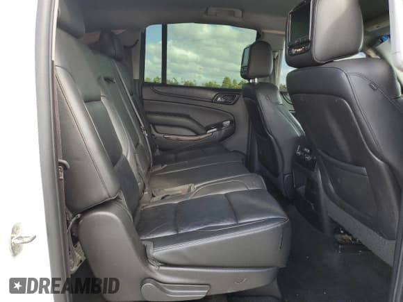 ✅ 2015 Chevrolet Suburban LT • VIN: 1GNSCJKC0FR607184 • Lot: 78320194. Wystawiony na Copart z przebiegiem 166 454 mil. Bezpłatny archiwum sprzedaży aukcyjnych z USA i szczegółowy raport historii pojazdu na DreamBid. Zdjęcie 11.