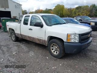 ✅ 2013 Chevrolet Silverado 1500 Work Truck • VIN: 1GCRKPEA8DZ103552 • Lot: 43491963. Wystawiony na IAAI z przebiegiem 172 454 mil. Bezpłatny archiwum sprzedaży aukcyjnych z USA i szczegółowy raport historii pojazdu na DreamBid. Zdjęcie 1.