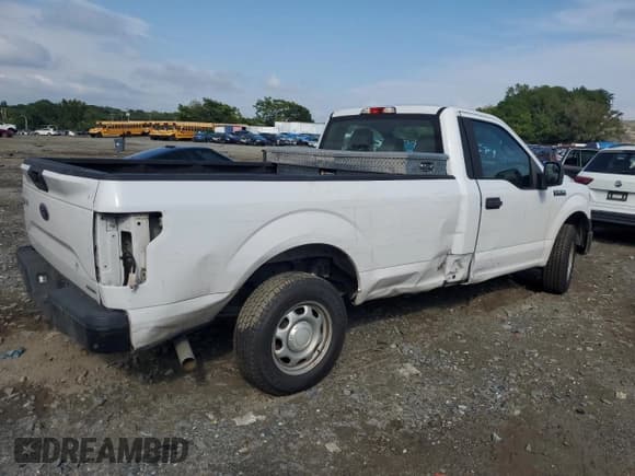 ✅ 2016 Ford F-150 XL • VIN: 1FTMF1CFXGKF56532 • Lot: 69065275. Wystawiony na Copart z przebiegiem 69 900 mil. Bezpłatny archiwum sprzedaży aukcyjnych z USA i szczegółowy raport historii pojazdu na DreamBid. Zdjęcie 3.