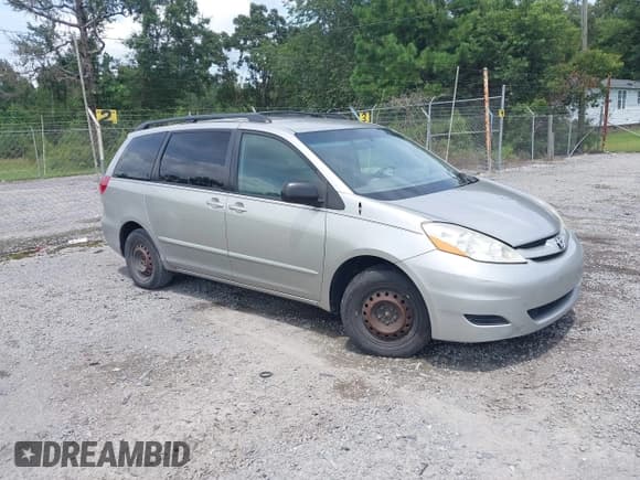 ✅ 2007 Toyota Sienna LE • VIN: 5TDZK23C17S008151 • Lot: 42951310. Listed on IAAI with 316,656 mi. Free auction sales archive from the USA and detailed vehicle history report at DreamBid. Image 1.
