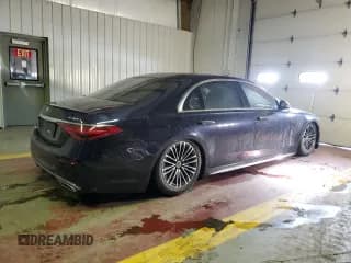 ✅ 2022 Mercedes-Benz S 580 • VIN: W1K6G7GB1NA074878 • Lot: 39267124. Wystawiony na Copart z przebiegiem 52 777 mil. Bezpłatny archiwum sprzedaży aukcyjnych z USA i szczegółowy raport historii pojazdu na DreamBid. Zdjęcie 3.