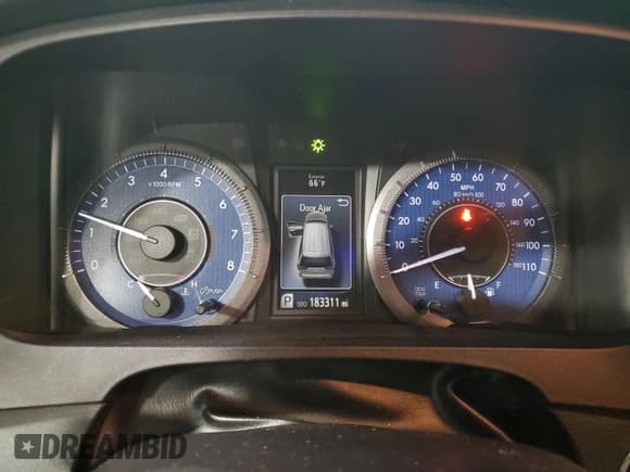 ✅ 2016 Toyota Sienna XLE • VIN: 5TDYK3DC7GS740798 • Лот: 91404215. Опубликован ранее на Copart с пробегом 183 311 миль. Бесплатный доступ к архиву аукционных продаж из США и подробный отчёт об истории автомобиля на DreamBid. Изображение 9.