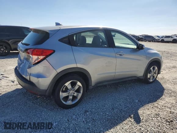 ✅ 2017 Honda HR-V LX • VIN: 3CZRU5H32HM720815 • Lot: 87221425. Wystawiony na Copart z przebiegiem 85 135 mil. Bezpłatny archiwum sprzedaży aukcyjnych z USA i szczegółowy raport historii pojazdu na DreamBid. Zdjęcie 3.