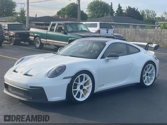 ✅ 2022 Porsche 911 GT3 • VIN: WP0AC2A96NS269734 • Lot: 42551639. Wystawiony na IAAI z przebiegiem 10 179 mil. Bezpłatny archiwum sprzedaży aukcyjnych z USA i szczegółowy raport historii pojazdu na DreamBid. Zdjęcie 2.