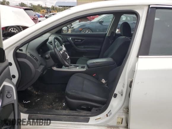 ✅ 2015 Nissan Altima SL • VIN: 1N4AL3AP8FC277923 • Lot: 85127235. Listed on Copart with 117,915 mi. Free auction sales archive from the USA and detailed vehicle history report at DreamBid. Image 7.