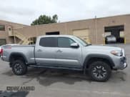 ✅ 2017 Toyota Tacoma SR5 • VIN: 3TMDZ5BN4HM029118 • Lot: 42830453. Wystawiony na IAAI z przebiegiem 171 231 mil. Bezpłatny archiwum sprzedaży aukcyjnych z USA i szczegółowy raport historii pojazdu na DreamBid. Zdjęcie 13.