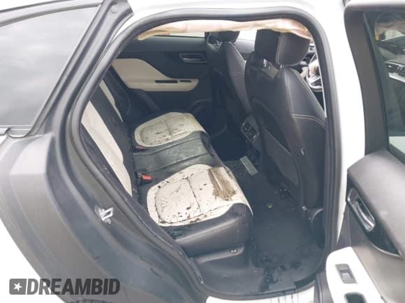 ✅ 2018 Jaguar F-Pace 20d R-Sport • VIN: SADCL2FN2JA250973 • Lot: 42325991. Listed on IAAI with 107,289 mi. Free auction sales archive from the USA and detailed vehicle history report at DreamBid. Image 8.