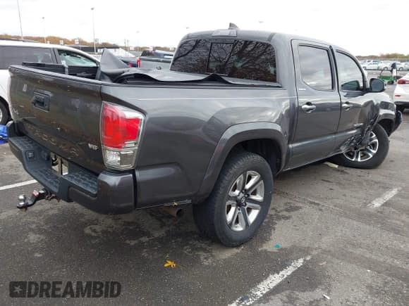 ✅ 2019 Toyota Tacoma SR • VIN: 3TMGZ5ANXKM188988 • Lot: 43533363. Wystawiony na IAAI z przebiegiem 165 243 mil. Bezpłatny archiwum sprzedaży aukcyjnych z USA i szczegółowy raport historii pojazdu na DreamBid. Zdjęcie 4.