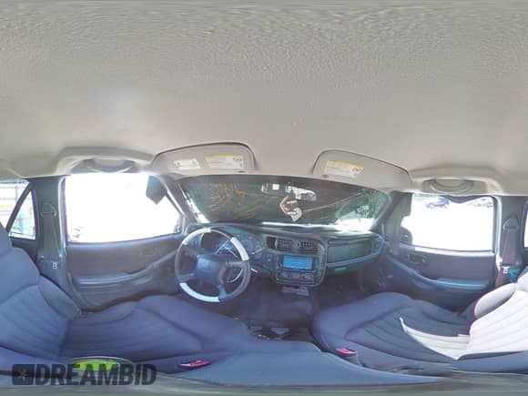 2004 Chevrolet Blazer Fleet z VIN 1GNCS13X64K155966, wystawiony jako Copart lot #53891204 z przebiegiem 132 761 mil mil oraz Szkoda całkowita • Salvage title. Historia ofert i sprzedaży dostępna na DreamBid. Obrazek 14.