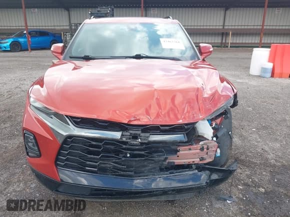 ✅ 2021 Chevrolet Blazer RS • VIN: 3GNKBKRS1MS547173 • Lot: 42462368. Wystawiony na IAAI z przebiegiem 56 115 mil. Bezpłatny archiwum sprzedaży aukcyjnych z USA i szczegółowy raport historii pojazdu na DreamBid. Zdjęcie 12.
