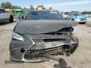 ✅ 2019 Lexus ES 300h Luxury • VIN: JTHB21B10K2029065 • Lot: 80370865. Listed on Copart with 190,612 mi. Free auction sales archive from the USA and detailed vehicle history report at DreamBid. Image 5.