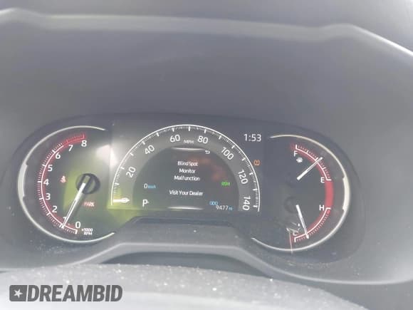 ✅ 2025 Toyota RAV4 XLE Premium • VIN: 2T3C1RFV6SW385130 • Lot: 43547246. Listed on IAAI with 9,477 mi. Free auction sales archive from the USA and detailed vehicle history report at DreamBid. Image 7.