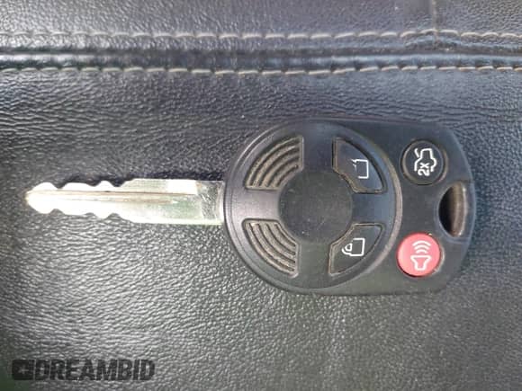 2010 Mercury Mariner с VIN 4M2CN9BG7AKJ23825, выставлен на аукционе IAAI как лот 42636058 с пробегом 153 785 миль миль и . История ставок и продаж доступна на DreamBid. Изображение 11.