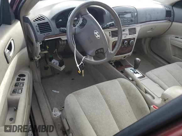 ✅ 2007 Hyundai Sonata GLS • VIN: 5NPET46CX7H245066 • Лот: 77576634. Опубликован ранее на Copart с пробегом Не указан. Бесплатный доступ к архиву аукционных продаж из США и подробный отчёт об истории автомобиля на DreamBid. Изображение 8.