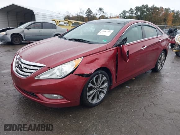 ✅ 2013 Hyundai Sonata SE • VIN: 5NPEC4AB3DH734144 • Лот: 43543450. Опубликован ранее на IAAI с пробегом 131 774 миль. Бесплатный доступ к архиву аукционных продаж из США и подробный отчёт об истории автомобиля на DreamBid. Изображение 17.