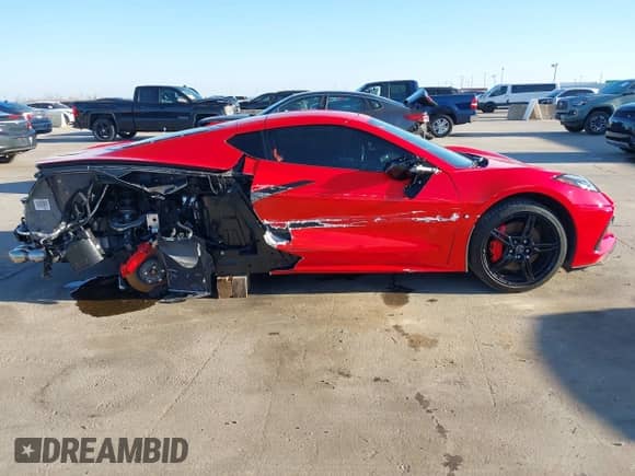 2021 Chevrolet Corvette 2LT с VIN 1G1YB2D42M5115027, выставлен на аукционе IAAI как лот 41484177 с пробегом 17 268 миль миль и . История ставок и продаж доступна на DreamBid. Изображение 14.