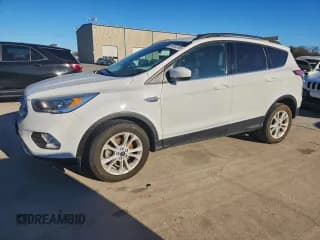 ✅ 2017 Ford Escape SE • VIN: 1FMCU0GD0HUD19554 • Lot: 96352765. Wystawiony na Copart z przebiegiem 52 755 mil. Bezpłatny archiwum sprzedaży aukcyjnych z USA i szczegółowy raport historii pojazdu na DreamBid. Zdjęcie 1.