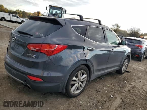 ✅ 2015 Hyundai Santa Fe • VIN: 5XYZW4LA4FG295995 • Lot: 89609625. Wystawiony na Copart z przebiegiem Nie podano. Bezpłatny archiwum sprzedaży aukcyjnych z USA i szczegółowy raport historii pojazdu na DreamBid. Zdjęcie 3.