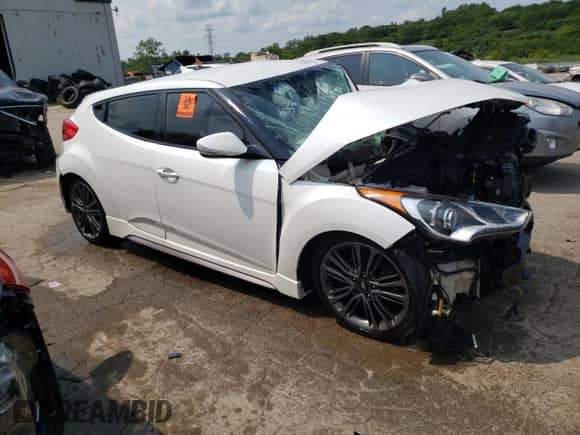 2016 Hyundai Veloster Turbo с VIN KMHTC6AE8GU268729, выставлен на аукционе Copart как лот 64152474 с пробегом Не указан миль и Списание • Salvage title. История ставок и продаж доступна на DreamBid. Изображение 4.