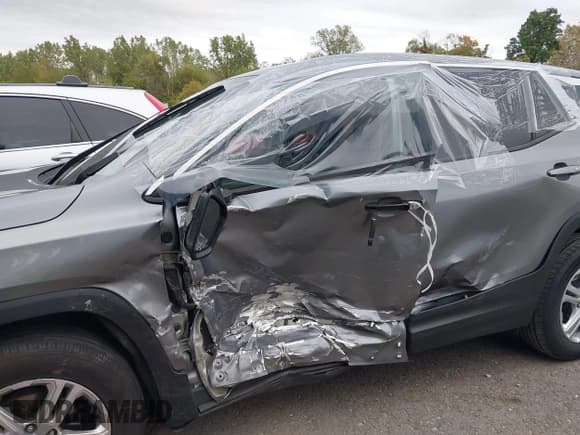 ✅ 2020 GMC Terrain SLE • VIN: 3GKALTEV0LL155614 • Lot: 43432029. Wystawiony na IAAI z przebiegiem Nie podano. Bezpłatny archiwum sprzedaży aukcyjnych z USA i szczegółowy raport historii pojazdu na DreamBid. Zdjęcie 6.