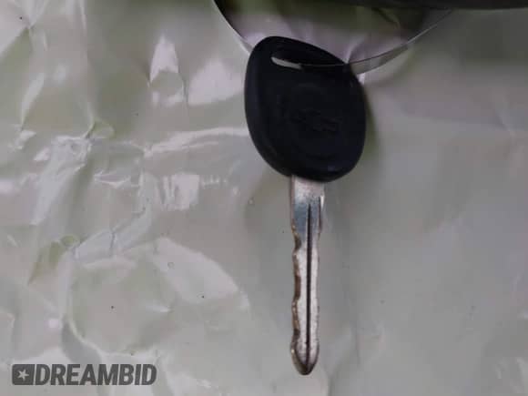 ✅ 2001 Chevrolet Silverado 1500 LT • VIN: 2GCEC19T811330085 • Lot: 41743350. Wystawiony na IAAI z przebiegiem 218 533 mil mil. Skorzystaj z bezpłatnego archiwum sprzedaży aukcyjnych z USA i zobacz szczegółowy raport historii pojazdu na DreamBid. Zdjęcie 11.