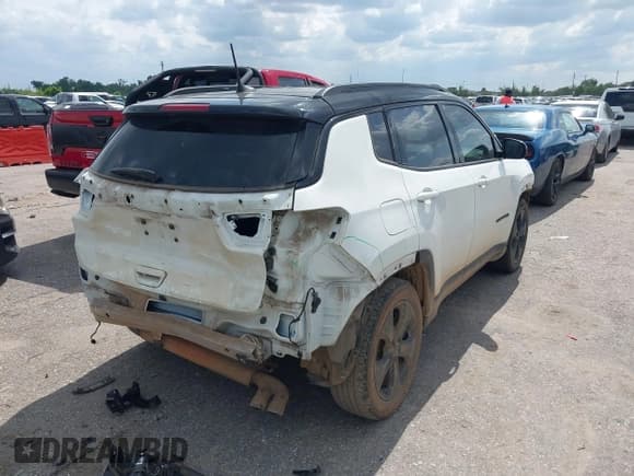 ✅ 2020 Jeep Compass Latitude • VIN: 3C4NJCBB9LT126299 • Lot: 42206657. Listed on IAAI with 60,550 mi. Free auction sales archive from the USA and detailed vehicle history report at DreamBid. Image 4.