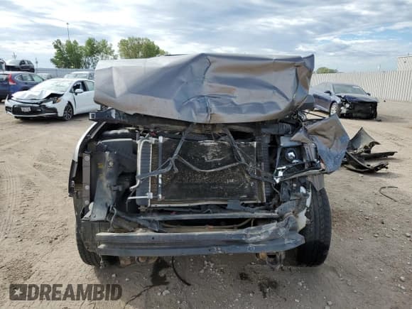 ✅ 2013 Chevrolet Suburban LT • VIN: 1GNSKJE76DR189938 • Lot: 71962594. Wystawiony na Copart z przebiegiem Nie podano. Bezpłatny archiwum sprzedaży aukcyjnych z USA i szczegółowy raport historii pojazdu na DreamBid. Zdjęcie 5.