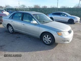 ✅ 2000 Toyota Avalon XL • VIN: 4T1BF28B6YU033254 • Lot: 43875129. Listed on IAAI with 308,802 mi. Free auction sales archive from the USA and detailed vehicle history report at DreamBid. Image 1.