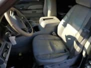 ✅ 2007 Chevrolet Suburban LT • VIN: 1GNFK16357J232116 • Lot: 80857824. Wystawiony na Copart z przebiegiem Nie podano. Bezpłatny archiwum sprzedaży aukcyjnych z USA i szczegółowy raport historii pojazdu na DreamBid. Zdjęcie 7.