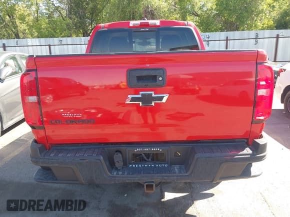 ✅ 2018 Chevrolet Colorado 4WD Z71 • VIN: 1GCGTDEN4J1155289 • Лот: 43022908. Опубликован ранее на IAAI с пробегом 127 356 миль. Бесплатный доступ к архиву аукционных продаж из США и подробный отчёт об истории автомобиля на DreamBid. Изображение 17.