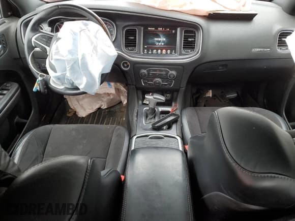 ✅ 2015 Dodge Charger Road/Track • VIN: 2C3CDXCT2FH816961 • Лот: 82694205. Опубликован ранее на Copart с пробегом 105 242 миль. Бесплатный доступ к архиву аукционных продаж из США и подробный отчёт об истории автомобиля на DreamBid. Изображение 8.