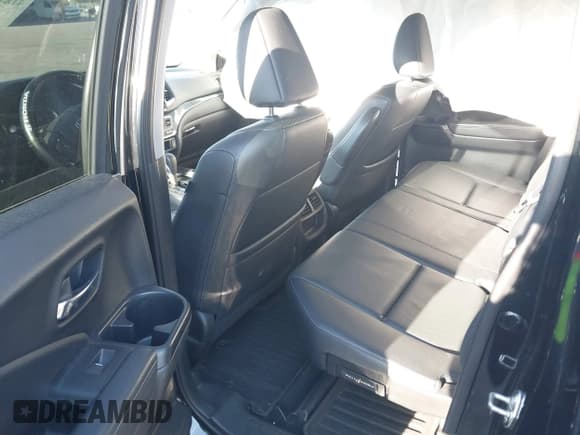 ✅ 2018 Honda Ridgeline RTL-E • VIN: 5FPYK3F78JB013981 • Lot: 41844954. Listed on IAAI with 101,794 mi. Free auction sales archive from the USA and detailed vehicle history report at DreamBid. Image 8.