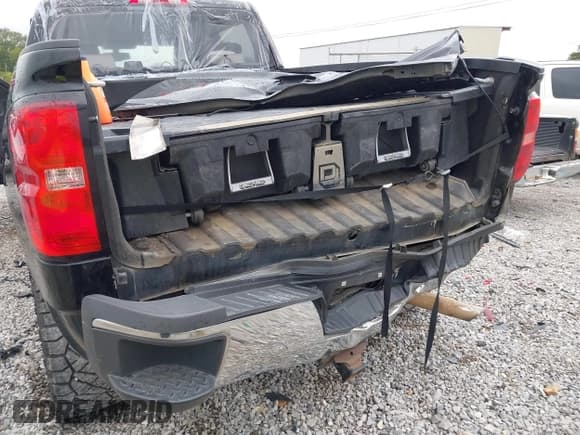 ✅ 2017 Chevrolet Silverado 2500HD Work Truck • VIN: 1GC1KUEG9HF105401 • Лот: 42952053. Опубликован ранее на IAAI с пробегом 84 654 миль. Бесплатный доступ к архиву аукционных продаж из США и подробный отчёт об истории автомобиля на DreamBid. Изображение 18.