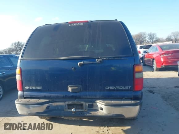 ✅ 2003 Chevrolet Tahoe LT • VIN: 1GNEC13Z23R186855 • Lot: 41488749. Wystawiony na IAAI z przebiegiem 314 270 mil. Bezpłatny archiwum sprzedaży aukcyjnych z USA i szczegółowy raport historii pojazdu na DreamBid. Zdjęcie 17.