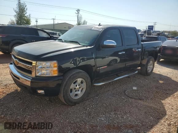 ✅ 2008 Chevrolet Silverado 1500 • VIN: 2GCFC13Y981285578 • Лот: 75723404. Опубликован ранее на Copart с пробегом 206 274 миль. Бесплатный доступ к архиву аукционных продаж из США и подробный отчёт об истории автомобиля на DreamBid. Изображение 1.