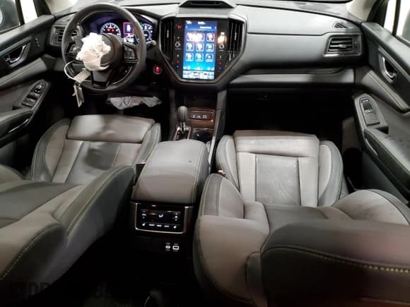 ✅ 2024 Subaru Ascent Onyx Limited • VIN: 4S4WMAKD5R3442168 • Lot: 53136205. Listed on Copart with 11,595 mi. Free auction sales archive from the USA and detailed vehicle history report at DreamBid. Image 8.