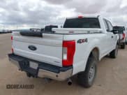 ✅ 2018 Ford F-250 XL • VIN: 1FT7X2B6XJEB92359 • Лот: 43143361. Опубликован ранее на IAAI с пробегом 175 592 миль. Бесплатный доступ к архиву аукционных продаж из США и подробный отчёт об истории автомобиля на DreamBid. Изображение 4.
