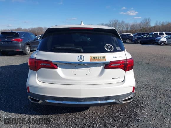 ✅ 2019 Acura MDX • VIN: 5J8YD4H32KL024798 • Lot: 43835206. Listed on IAAI with 72,019 mi. Free auction sales archive from the USA and detailed vehicle history report at DreamBid. Image 17.