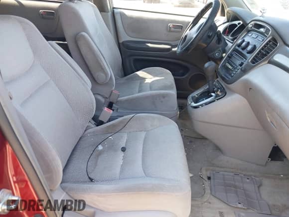 2001 Toyota Highlander с VIN JTEGF21A810011163, выставлен на аукционе IAAI как лот 39456614 с пробегом 194 532 миль миль и . История ставок и продаж доступна на DreamBid. Изображение 5.