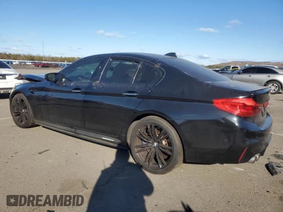✅ 2018 BMW M5 • VIN: WBSJF0C59JB283734 • Lot: 44834585. Wystawiony na Copart z przebiegiem 46 611 mil. Bezpłatny archiwum sprzedaży aukcyjnych z USA i szczegółowy raport historii pojazdu na DreamBid. Zdjęcie 2.